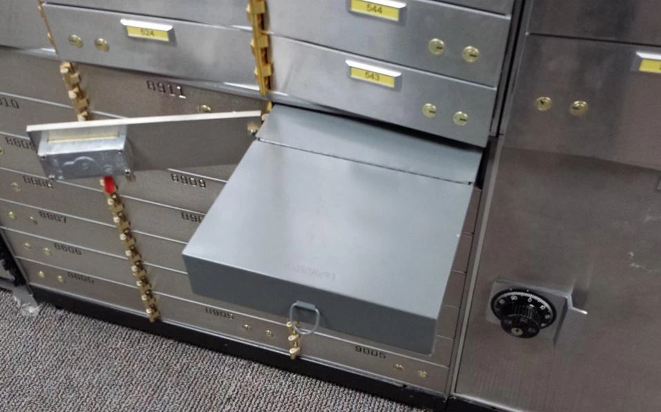 Έρχεται τσουνάμι φόρων: Αυξάνουν τις αντικειμενικές αξίες και τον ΕΝΦΙΑ στις λαϊκές συνοικίες – Έφοδος σε θυρίδες και κατάσχεση τραπεζικών λογαριασμών